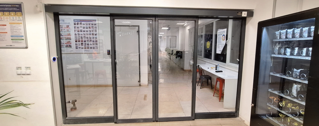 ÇİFT KANAT FOTOSELLİ KAPI